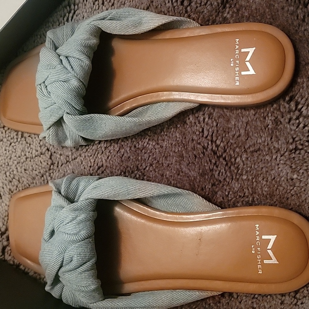 Sandals - Picture 3 of 7